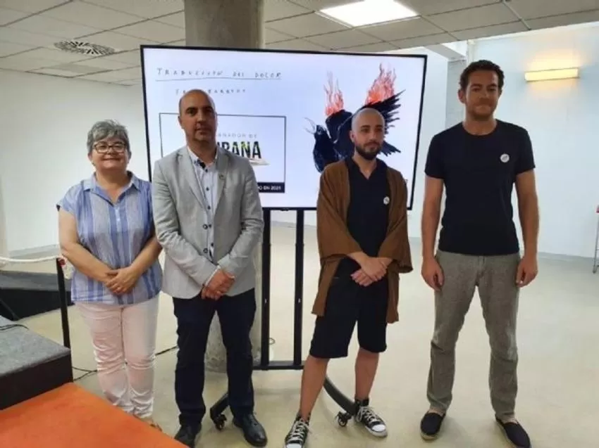 Fran Barreno, con 'Traducción del dolor', gana el I Premio Subirana para el mejor libro de poesía publicado en 2021