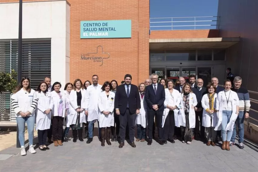 El Gobierno regional consolidará más de 2.500 puestos eventuales del SMS