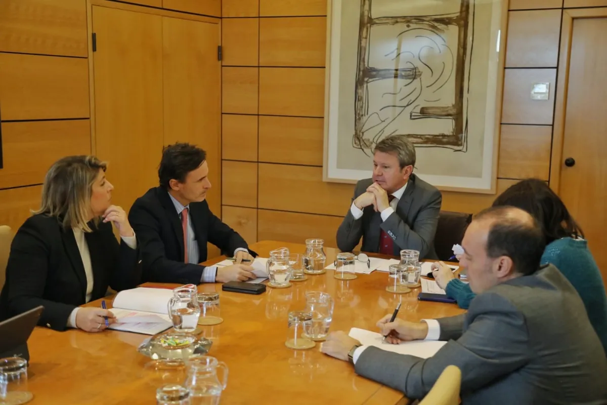 Gobierno regional y Ayuntamiento de Cartagena consiguen el apoyo del Ministerio para ampliar el FEVE Cartagena-Los Nietos