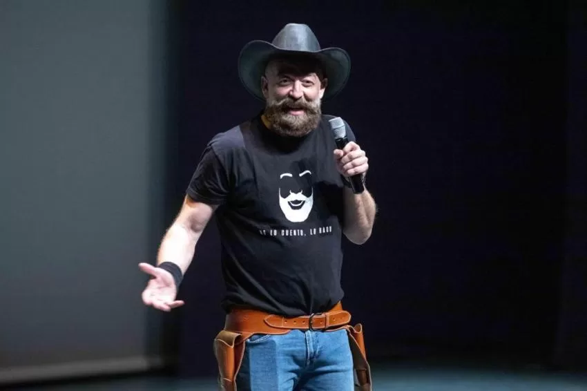 Goyo Jiménez enfrenta de nuevo en El Batel las culturas norteamericana y española