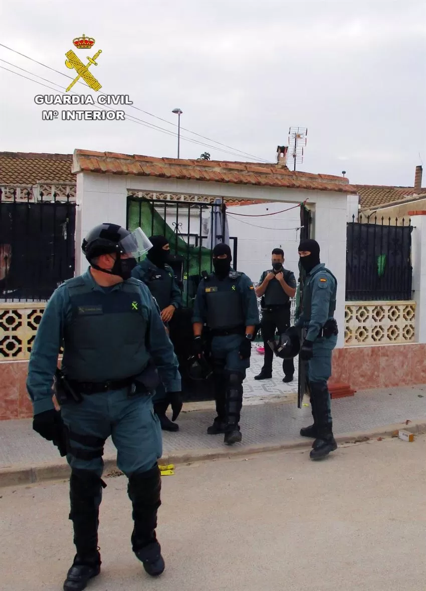 Guardia Civil desmantela un punto de venta de droga en San Javier y detiene a una pareja