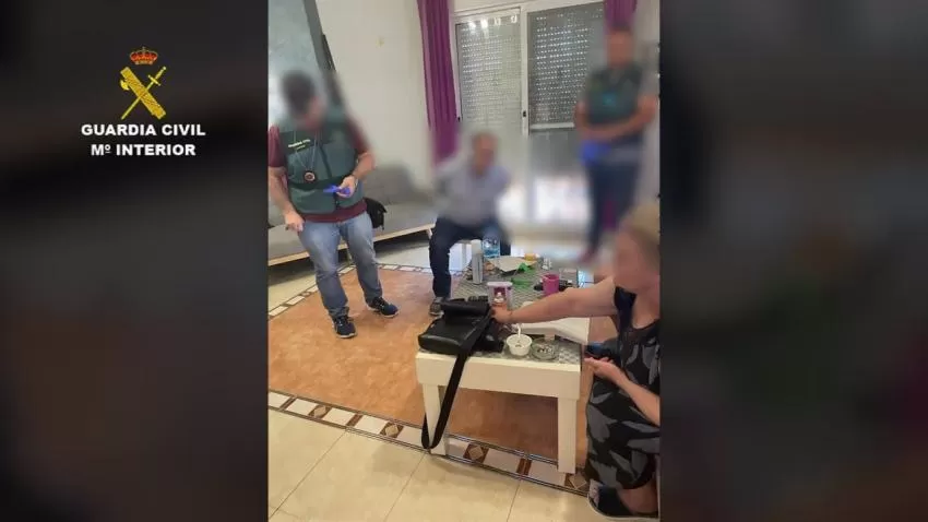 Guardia Civil detiene a dos "peligrosos" y "escurridizos" atracadores huidos de la justicia