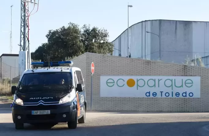 Hallan restos humanos en el vertedero donde se busca al niño desaparecido hace un mes en Madrid