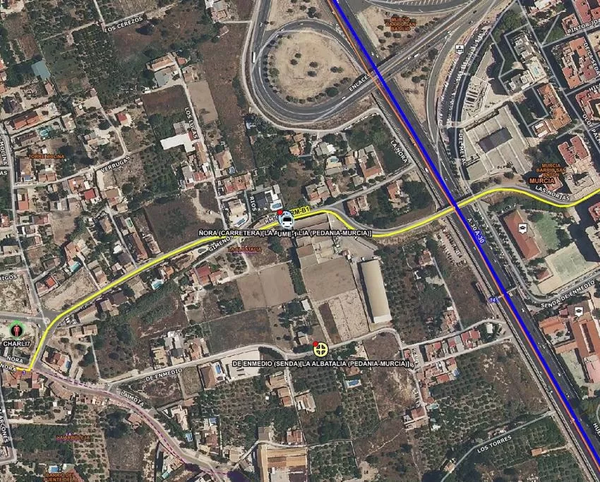 Herido muy grave un hombre al sufrir un accidente la moto que conducía en La Albatalía