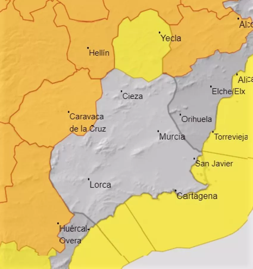 La Aemet extiende hasta el viernes los avisos naranja y amarillo por nieve y fenómenos costeros en la Región