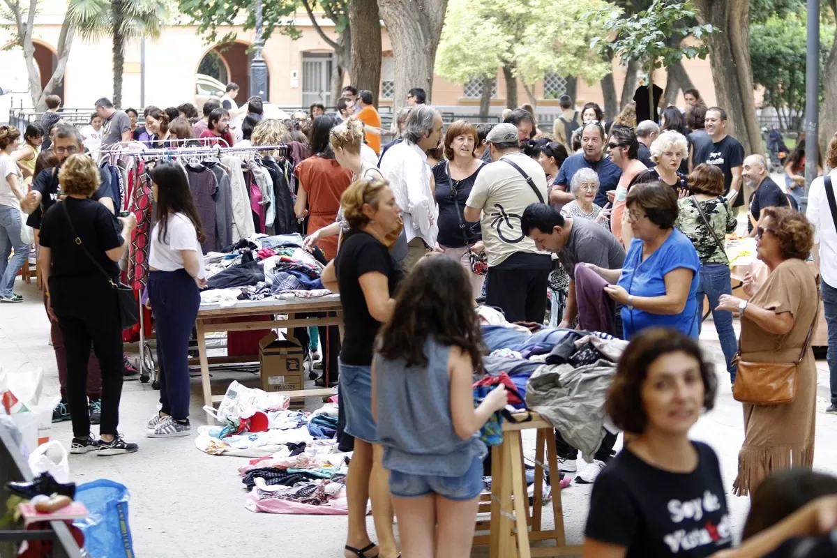 La Asociación Vecinal de Vistabella organiza un nuevo mercadillo de segunda mano