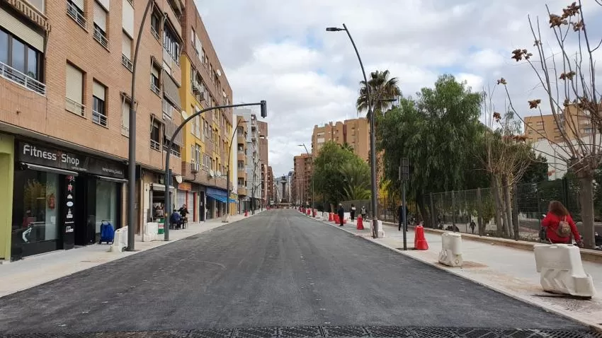 La calle Jerónimo Santa Fe de Lorca estará cortada desde el próximo lunes al miércoles