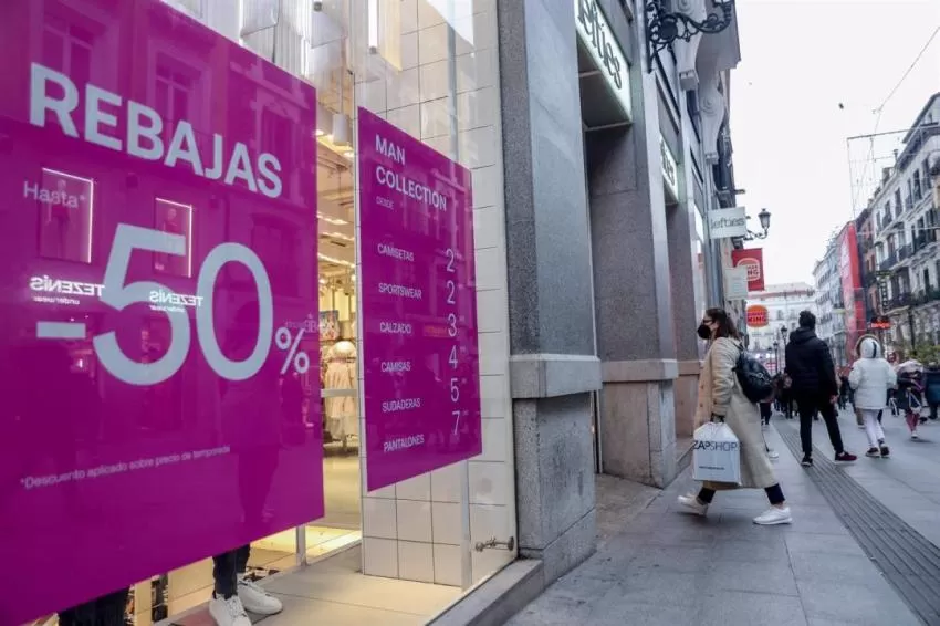 La campaña de rebajas generará 5.000 contratos en la Región de Murcia, un 24,5% menos que en 2022