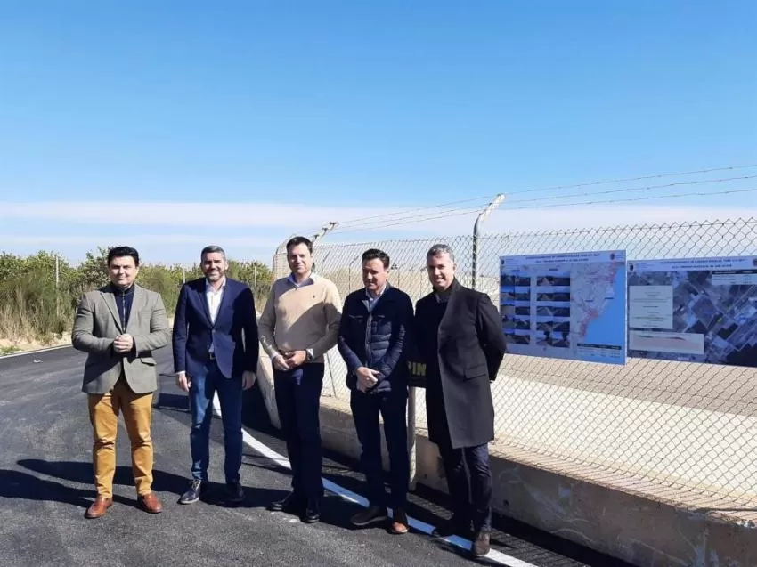 La CARM invierte 280.000 euros para mejorar dos caminos rurales en el entorno del antiguo aeropuerto de San Javier