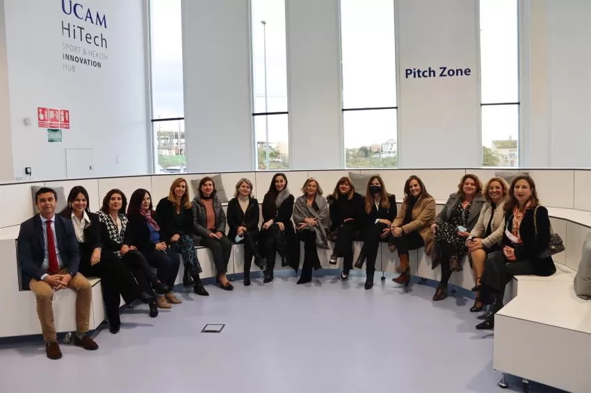 La Cátedra de la Mujer de la UCAM reconoce "el valor de las ucranianas en la defensa de su país"