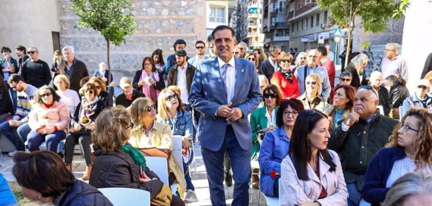 La ciudad de Murcia homenajea al poeta Miguel Hernández en el 80 aniversario de su muerte