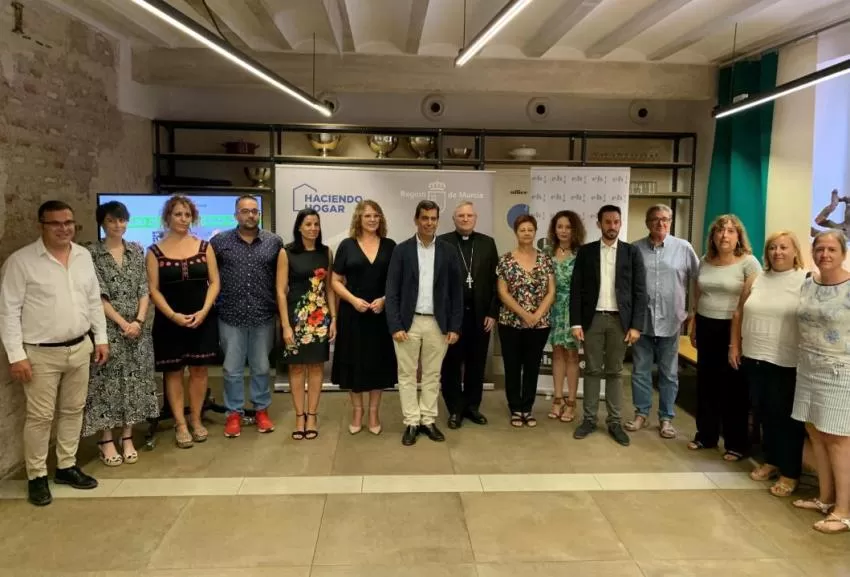 La Comunidad garantiza la permanencia de 4.400 familias en sus viviendas durante la crisis económica