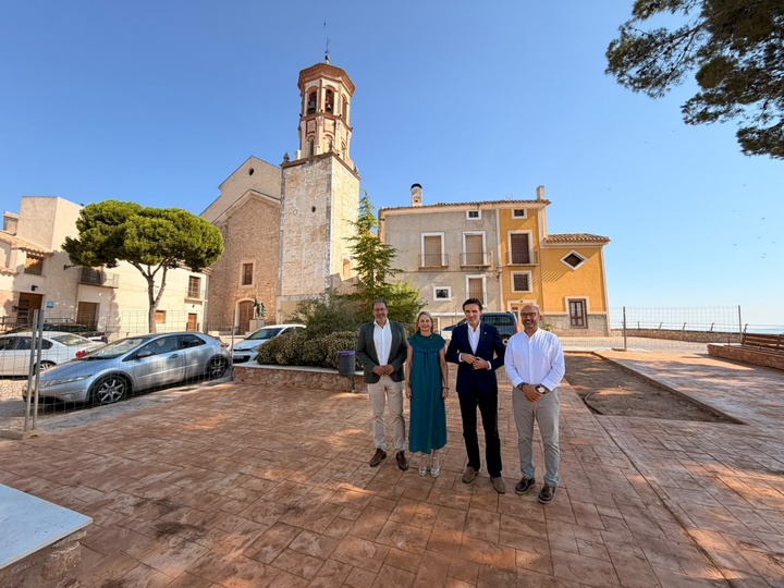La Comunidad inicia las obras para revitalizar la Plaza del Castillo y reforzar el valor histórico del casco antiguo de Cehegín