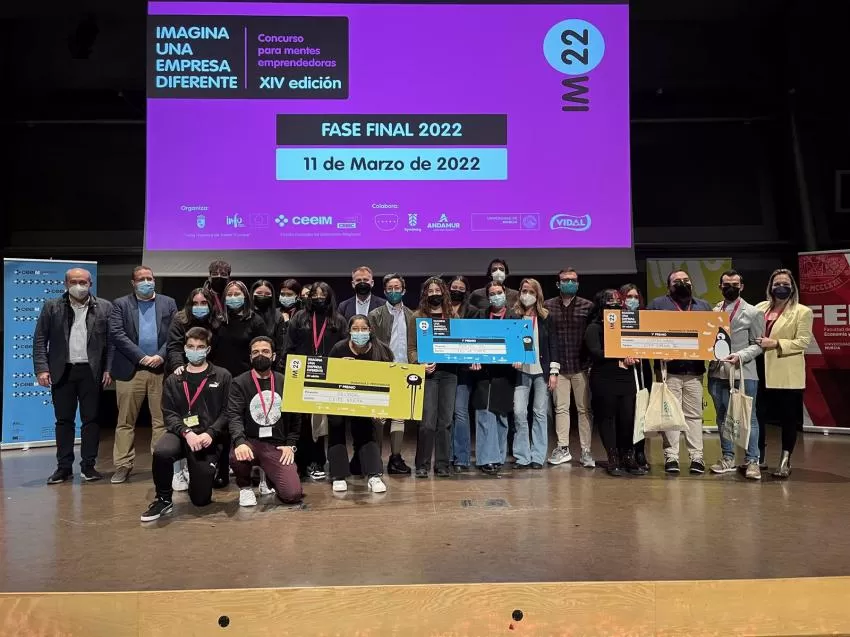 La Comunidad premia las mejores ideas de negocio de los estudiantes de la Región