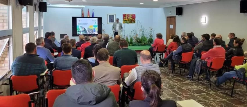 La Comunidad presenta el programa de formación para capacitar como operador agroambiental