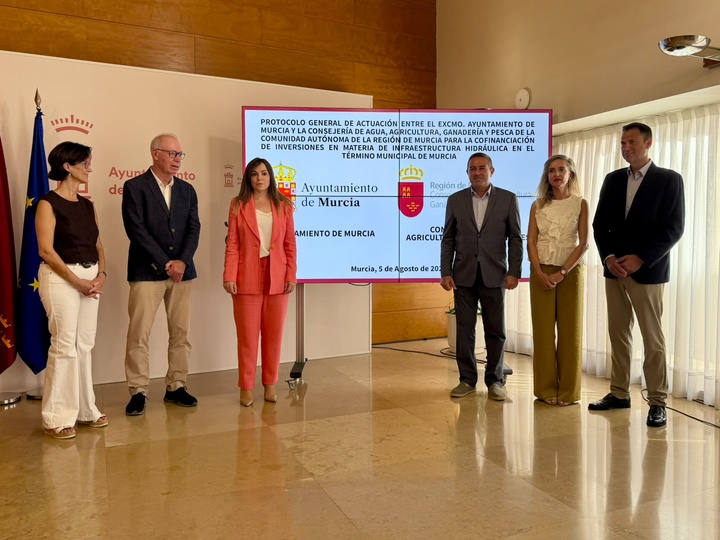 La Comunidad y el Ayuntamiento de Murcia reforzarán el saneamiento y la protección del río Segura en episodios de lluvia