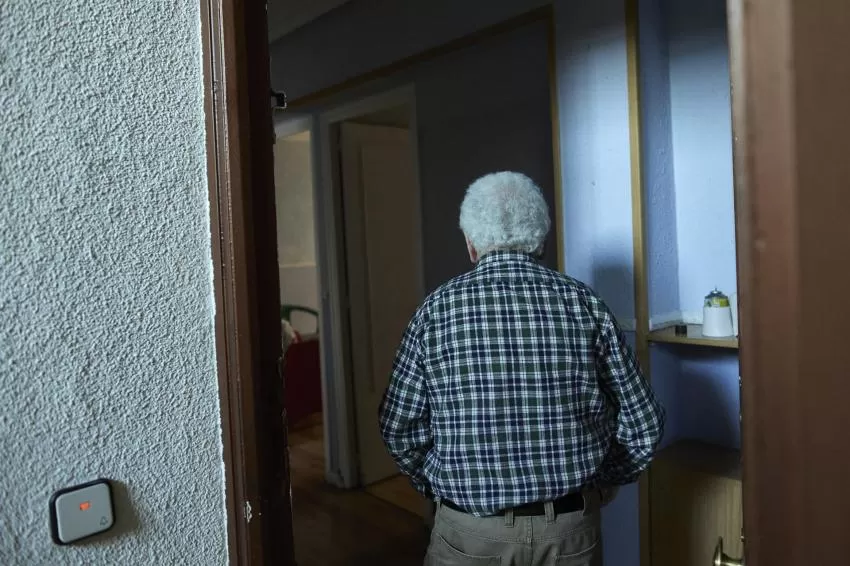 La Confederación Española de Alzheimer, preocupada por las consecuencias del uso de sujeciones en residencias de mayores