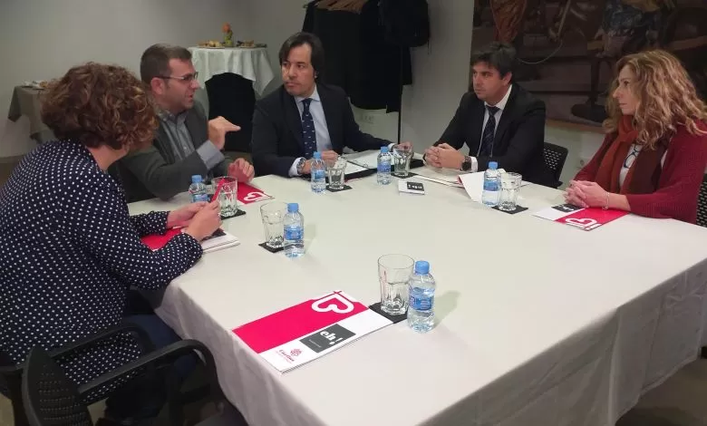 La Consejería de Empleo coopera con Cáritas en la inclusión de colectivos con dificultades de acceso al empleo