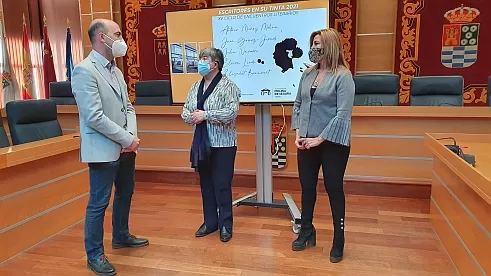 La escritora Julia Navarro participa este jueves en el ciclo online 'Escritores en su tinta' de Molina de Segura