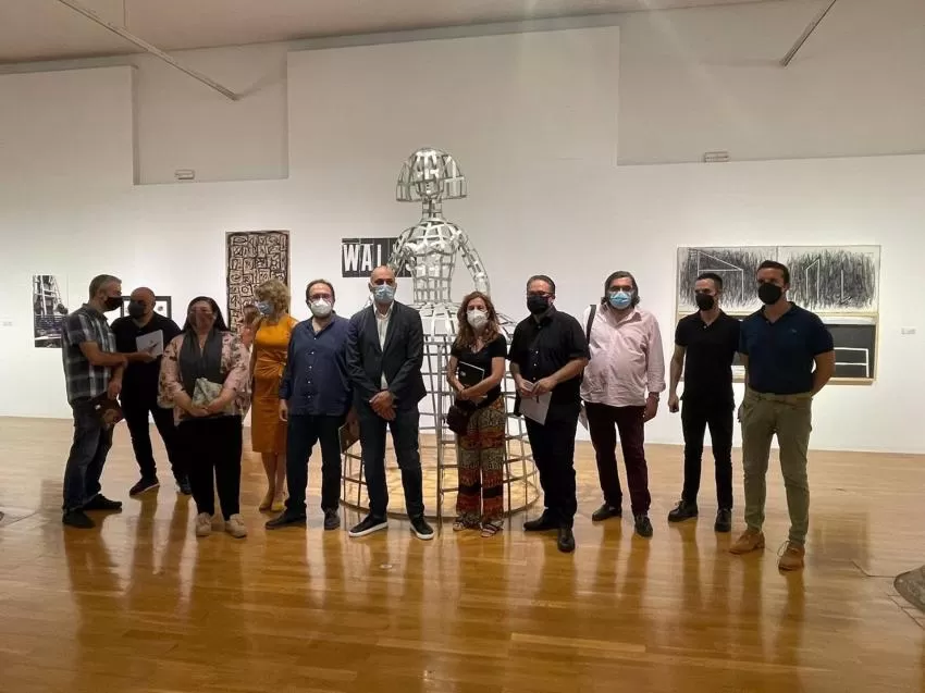 La exposición 'Walls' reúne las obras de 26 artistas plásticos españoles e italianos en el Palacio Almudí