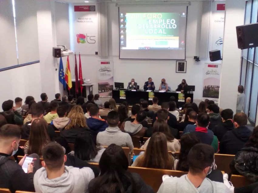 La Facultad de Ciencias del Trabajo de la UMU celebra el VIII Foro de Empleo y Desarrollo Local