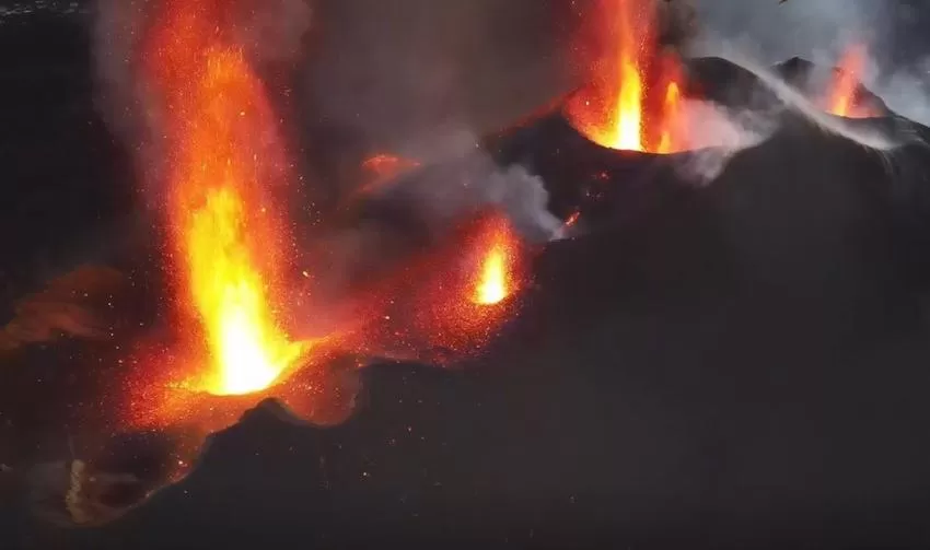 La lava afecta ya a más de 908 hectáreas en La Palma