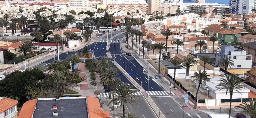 La nueva rotonda del Caballito mejora la movilidad y seguridad en la entrada de La Manga