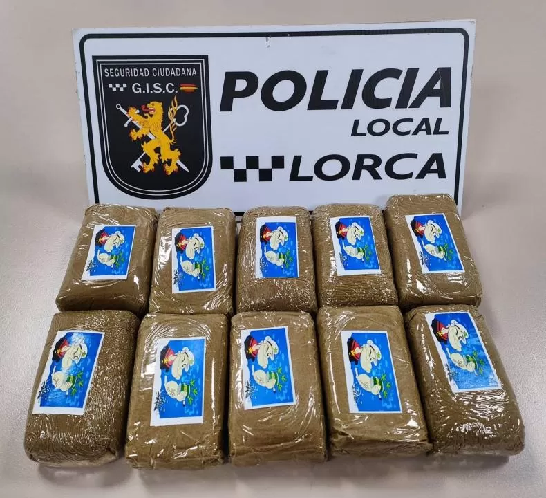La Policía Local de Lorca hace 119 controles en una semana y detiene a 10 personas, seis de ellas por delitos de tráfico