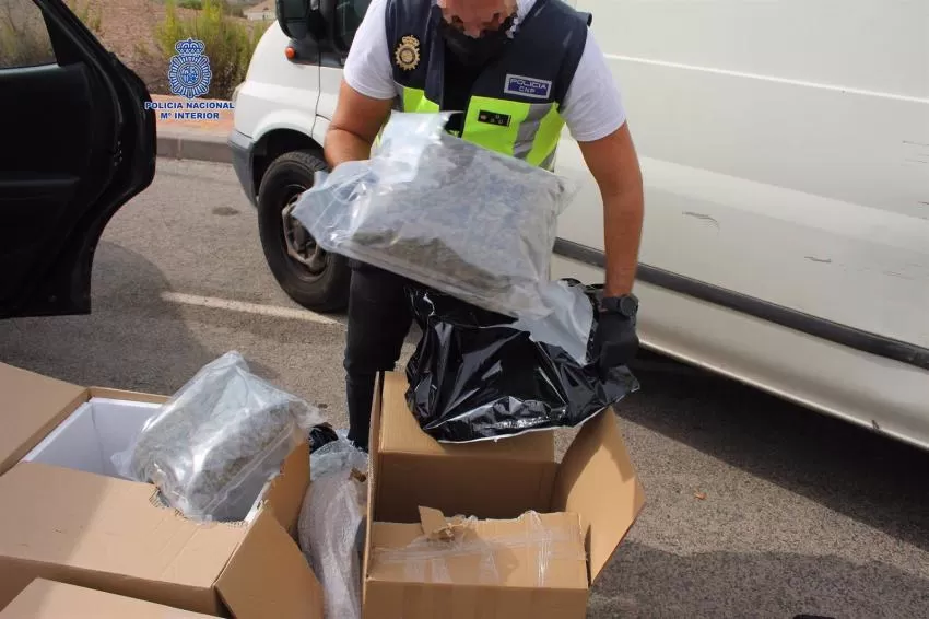Desmantelado un punto de envasado al vacío de marihuana en un domicilio de Alcantarilla