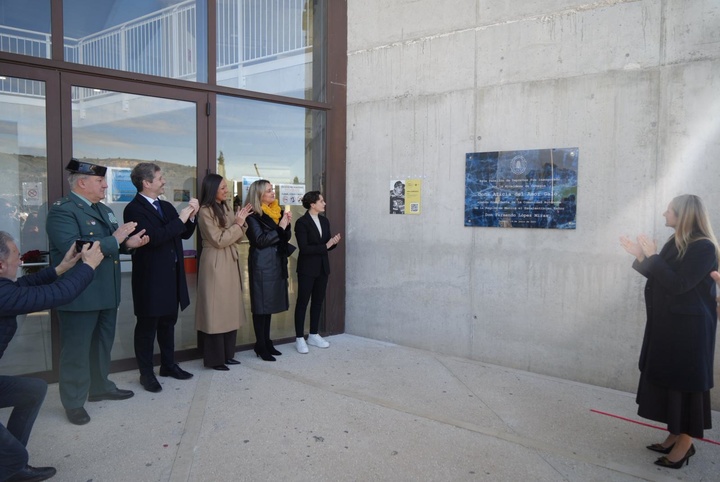 Ana Carrasco, primera campeona mundial de motociclismo, homenajeada en Cehegín con placa en 'Murcia, Región de Mujeres