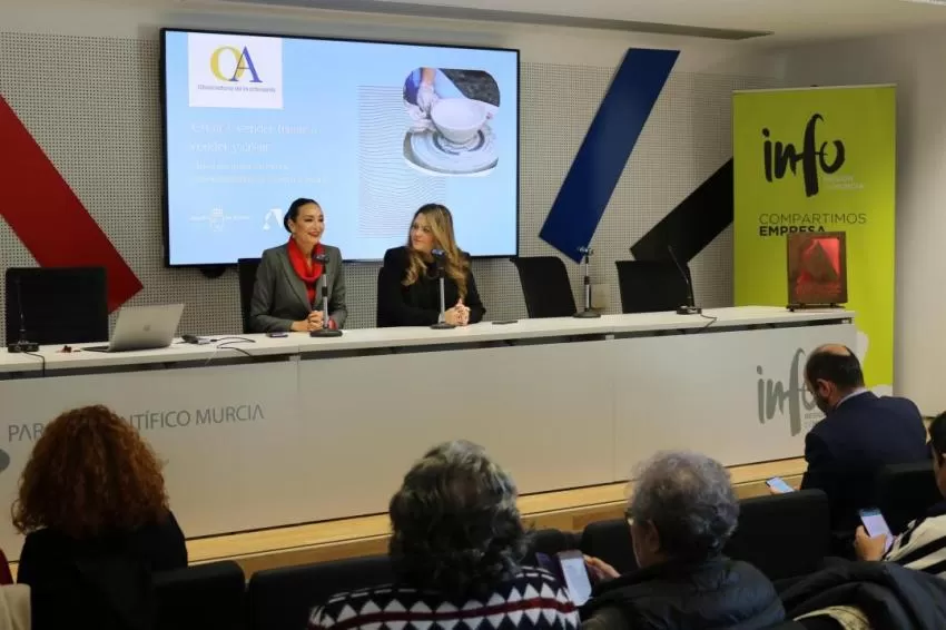 La Región acoge la reunión nacional del Observatorio de la Artesanía