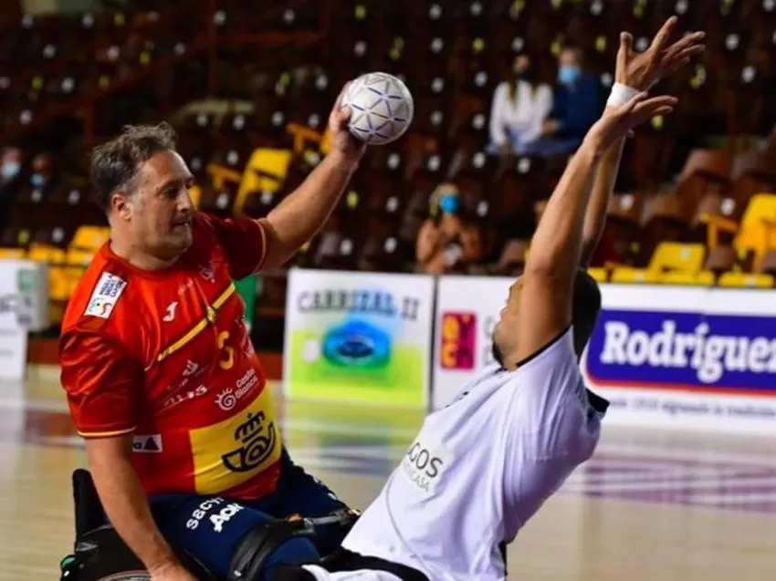 La selección española de balonmano en silla debuta internacionalmente con derrota ante Portugal