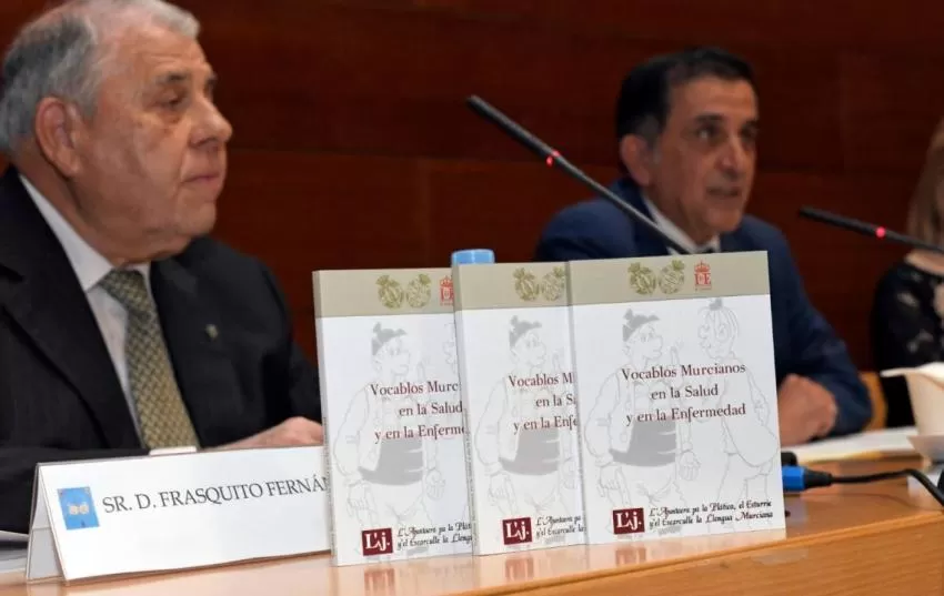 L'Ajuntaera homenajea al escritor José María Álvarez de Sotomayor, en su XXXIII Semana la Llengua Murciana