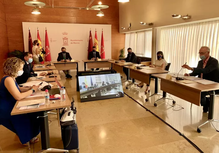 Las inversiones ferroviarias, punto "imprescindible" para la economía regional