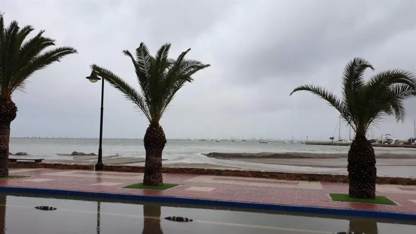 Lluvias que podrían ser localmente fuertes en el litoral