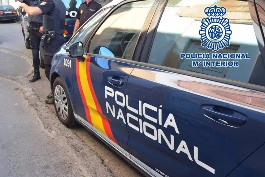 Localizan en un contenedor de basura de Morón el móvil de la madre del menor de 13 años desaparecido