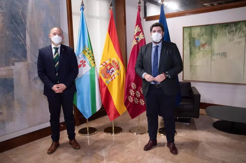 López Miras analiza con el alcalde de Abarán mejoras logísticas y proyectos generadores de empleo en el municipio