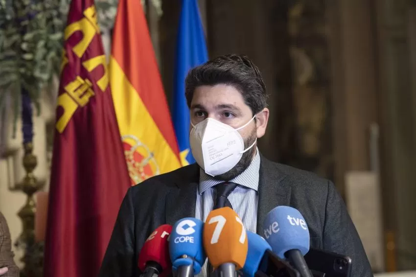 López Miras, entre los dirigente del PP que desembarcarán este sábado en León para arropar a Mañueco en su reelección