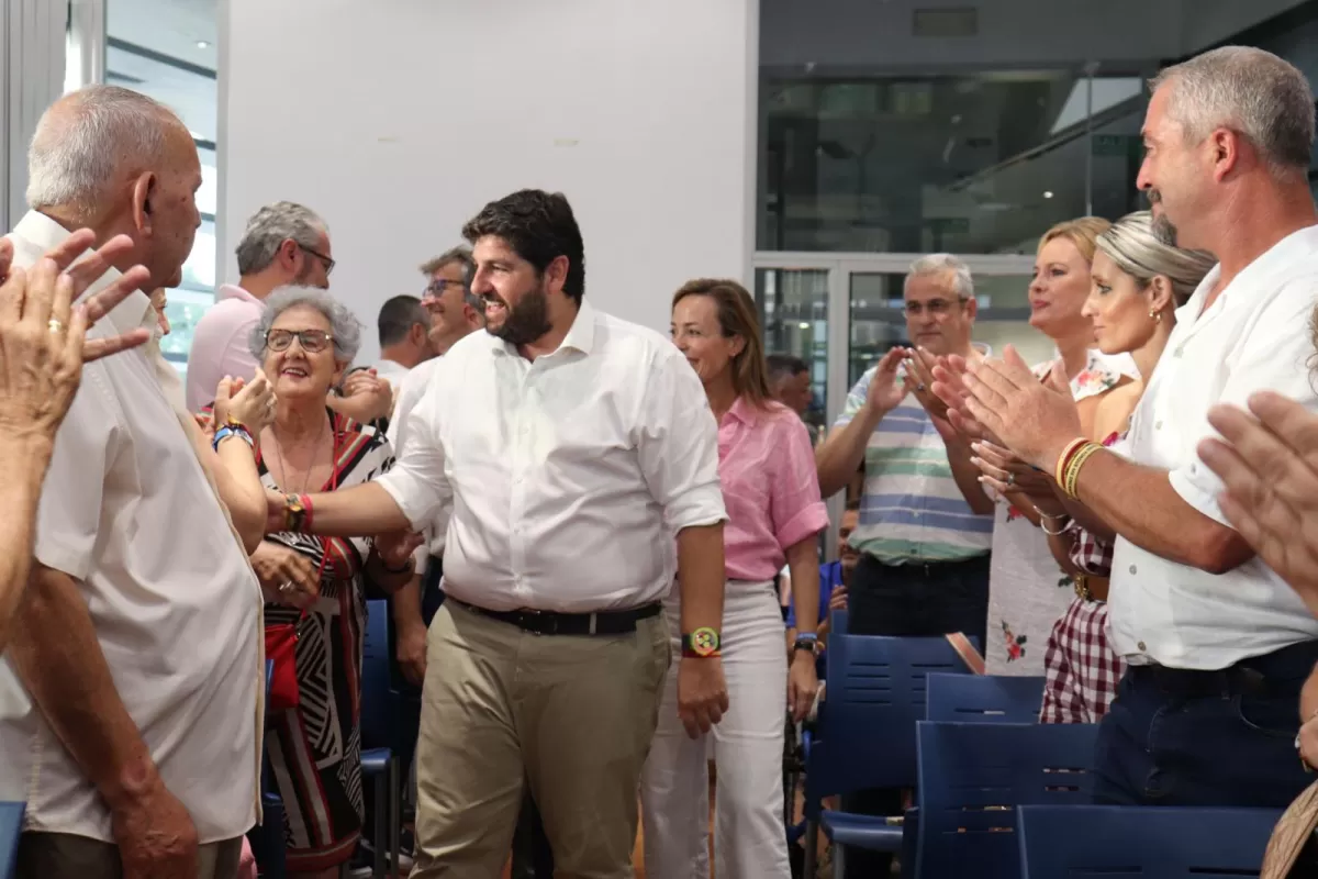 López Miras: 'Tenemos que devolver a España la moderación y el sentido común con un gobierno fuerte del PP liderado por Feijóo'