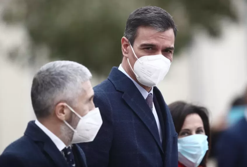 Los ataques de Pegasus extrajeron 2,6 gigas y 130 megas de datos del móvil de Sánchez y otros 9 megas del de Robles