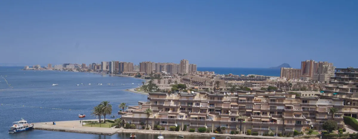 Los hoteles de la Región alcanzan récord de viajeros y pernoctaciones de enero a noviembre