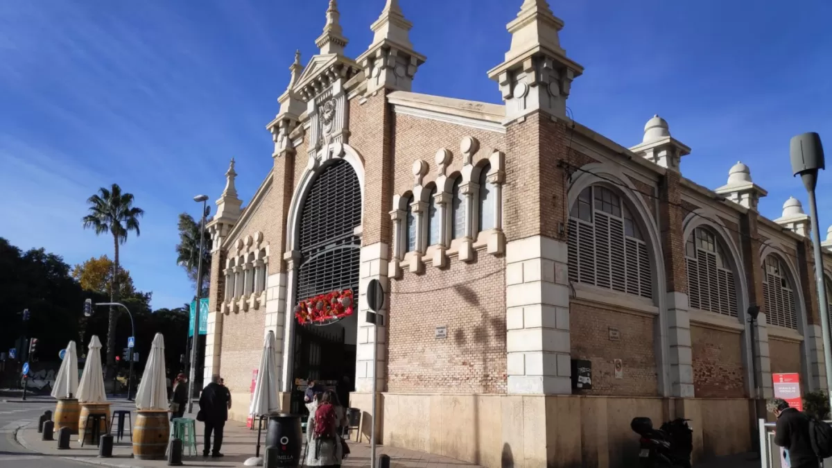 Los mercados ambulantes del Viernes Santo y del Bando de la Huerta se adelantan un día
