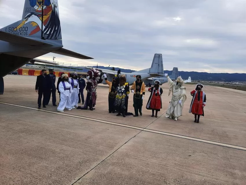 Los Reyes Magos llegan a la Base Aérea de Alcantarilla