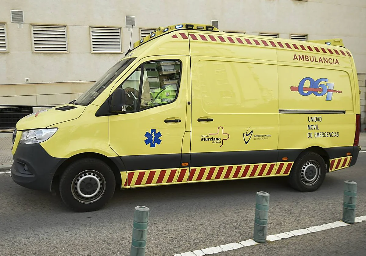 Atropello de madre e hija en Cehegín provoca movilización de ambulancias y Policía Local