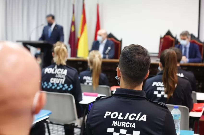 Mañana tiene lugar el primer ejercicio para lograr una de las 58 plazas a agente de Policía Local de Murcia