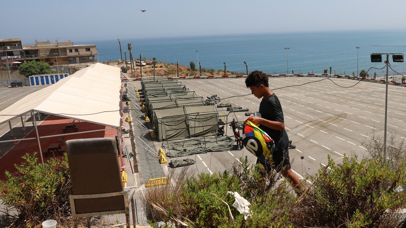 Menores marroquíes en Ceuta rechazan repatriación y buscan asilo en España tras su llegada a la Península