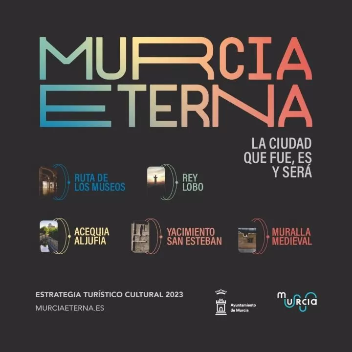 Más de 400 personas llenan las plazas de las 17 rutas de 'Murcia Eterna'