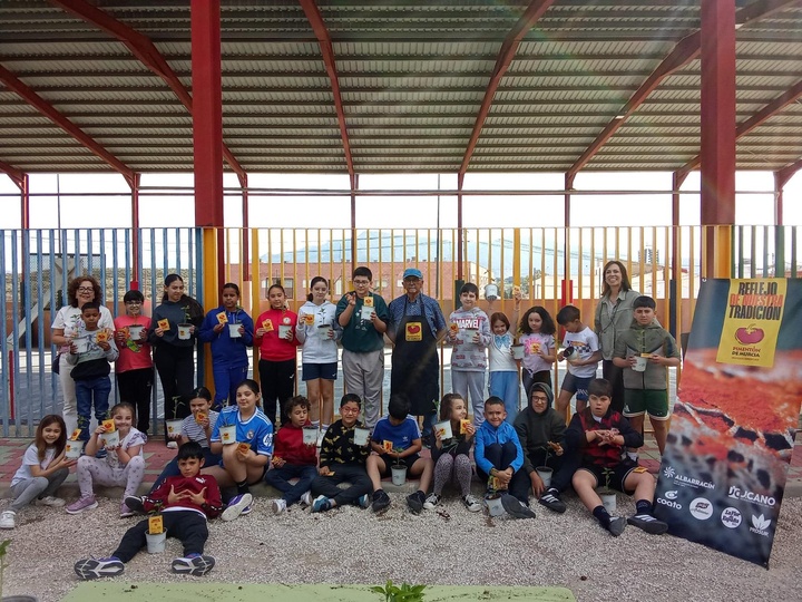 Más de un millar de alumnos de Primaria participan en un programa para conocer el Pimentón de Murcia