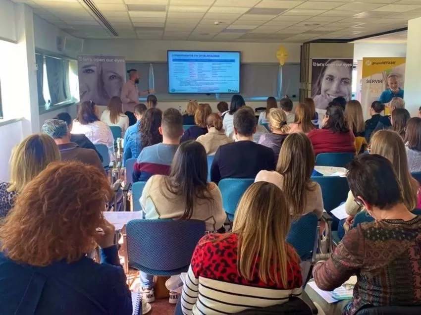 Medio centenar de farmacias asiste a las I Jornadas de 'Atención dermofarmacéutica al paciente oncológico'