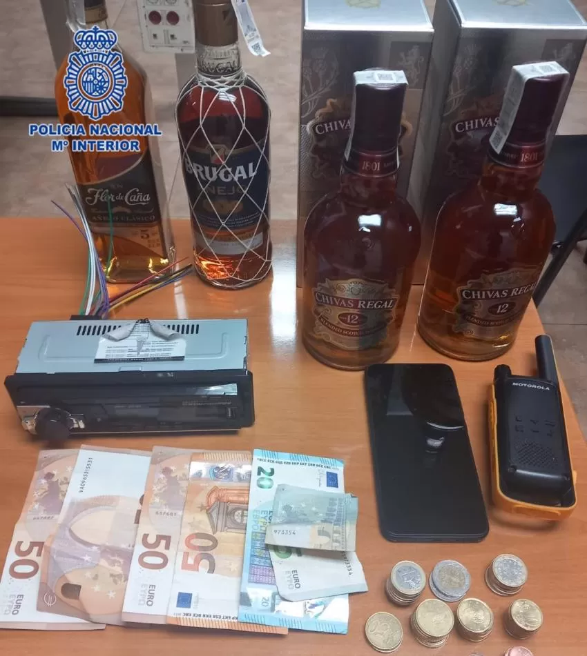 Siete detenidos en Molina de Segura acusados de vender droga en un presunto narcopiso junto a un colegio